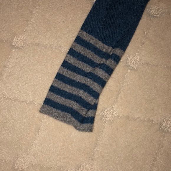 Color Block Sweater - Picture 3 of 4